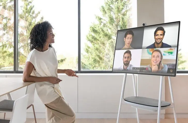 Microsoft Surface Hub 2S