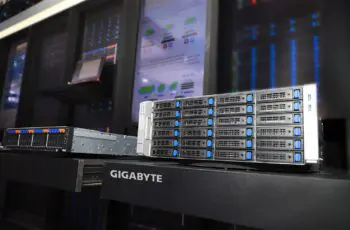 Gigabyte server