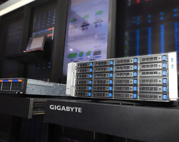Gigabyte server