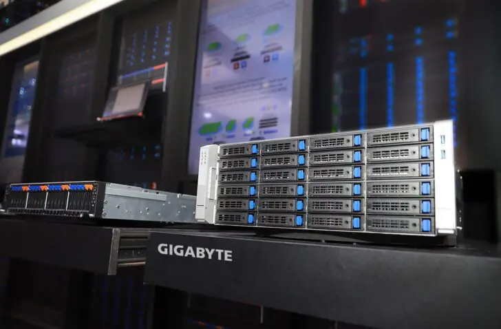 Gigabyte server