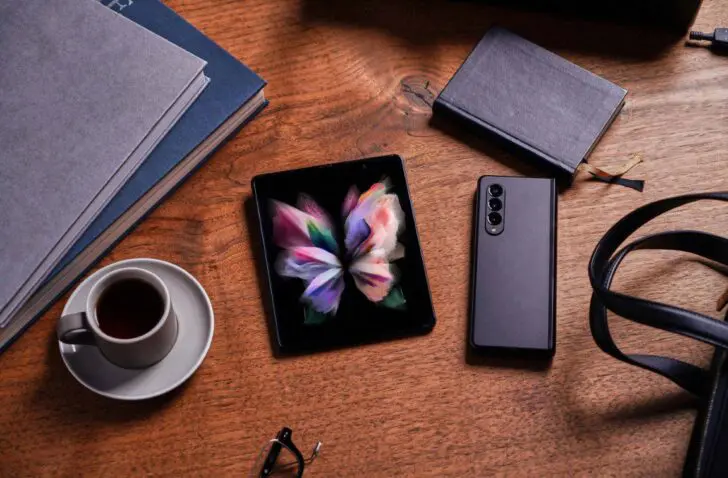 Samsung Galaxy Z Fold 3