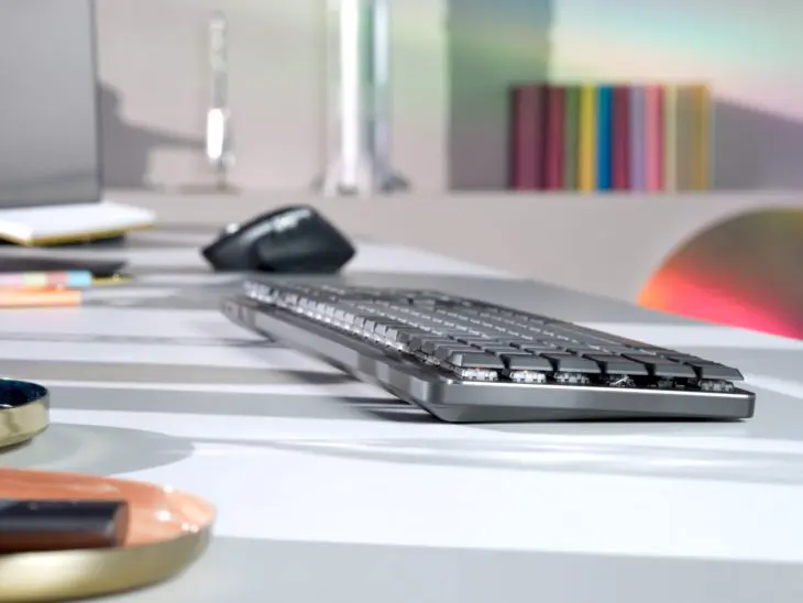 Logitech High_Resolution_PNG-MX Master 3s MX Mechanical Universal Graphite LIFE08 Logitech MX Mechanical MX Master 3S