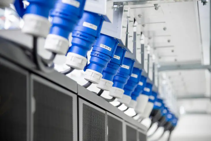 datacenter PDU Aryx datacenter PDU