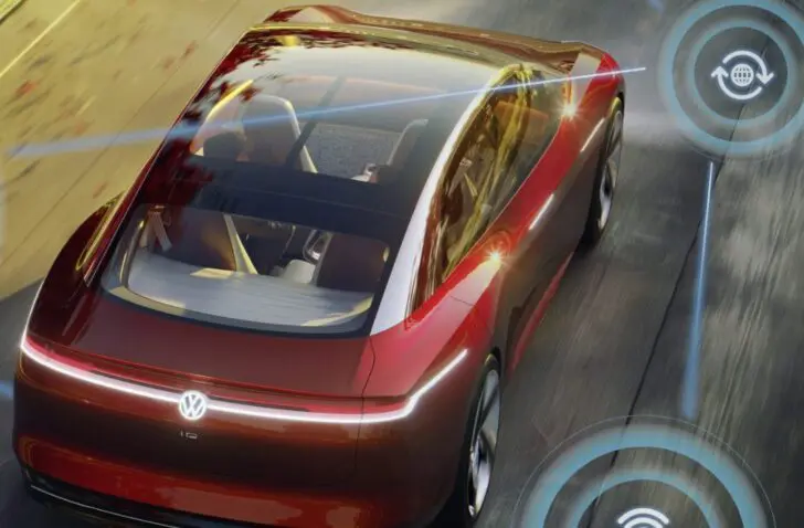 Microsoft toont hoe HoloLens virtuele aanwijzingen kan geven in het verkeer