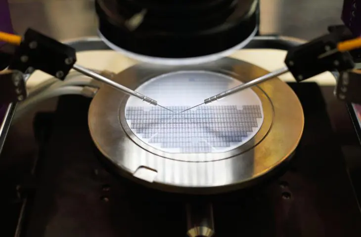 Semiconductor,Silicon,Wafer,Undergoing,Probe,Testing.,Selective,Focus.