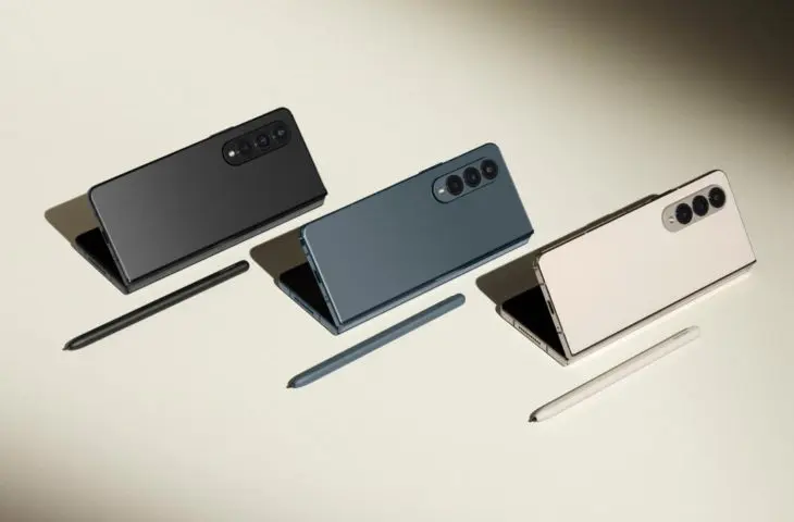 Samsung Galaxy Z Fold 4