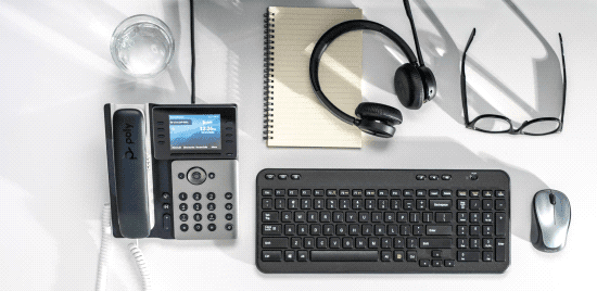 Poly laat nieuwe bureautelefoons op hybride werkers los