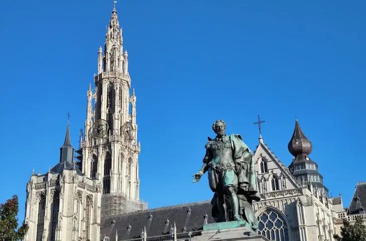 Cyberaanval Antwerpen opgeëist: 557 GB aan data gestolen