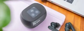 Poly Voyager Free 60+ review: draadloze oortjes in een uniek doosje