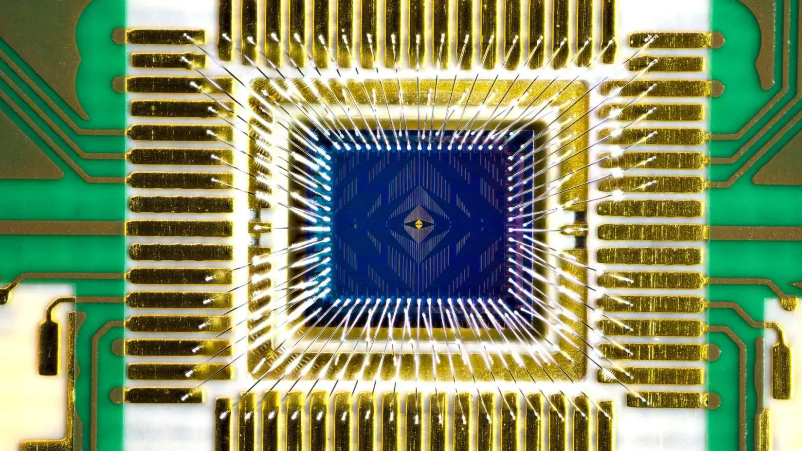 Intel verstuurt eigen kwantumprocessor naar universiteiten