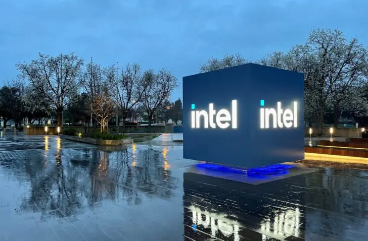 Revolutie bij Intel: spin-off van chipfabriek, vertraging EU-fabriek in Duitsland en chips voor AWS