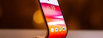 Motorola presenteert flexibele concepttelefoon in wormvorm
