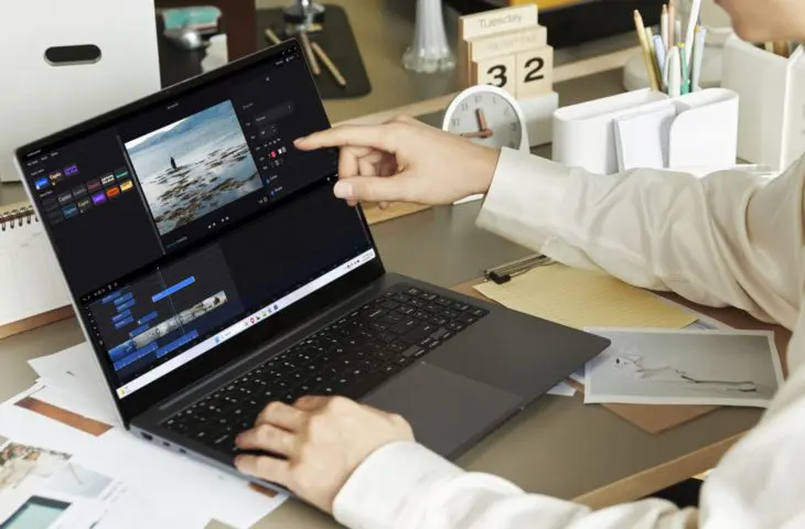 Samsung Galaxy Book4 Series Dl4