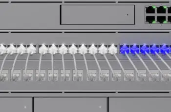 Nieuwe switch van Ubiquiti geeft licht op de juiste plekken