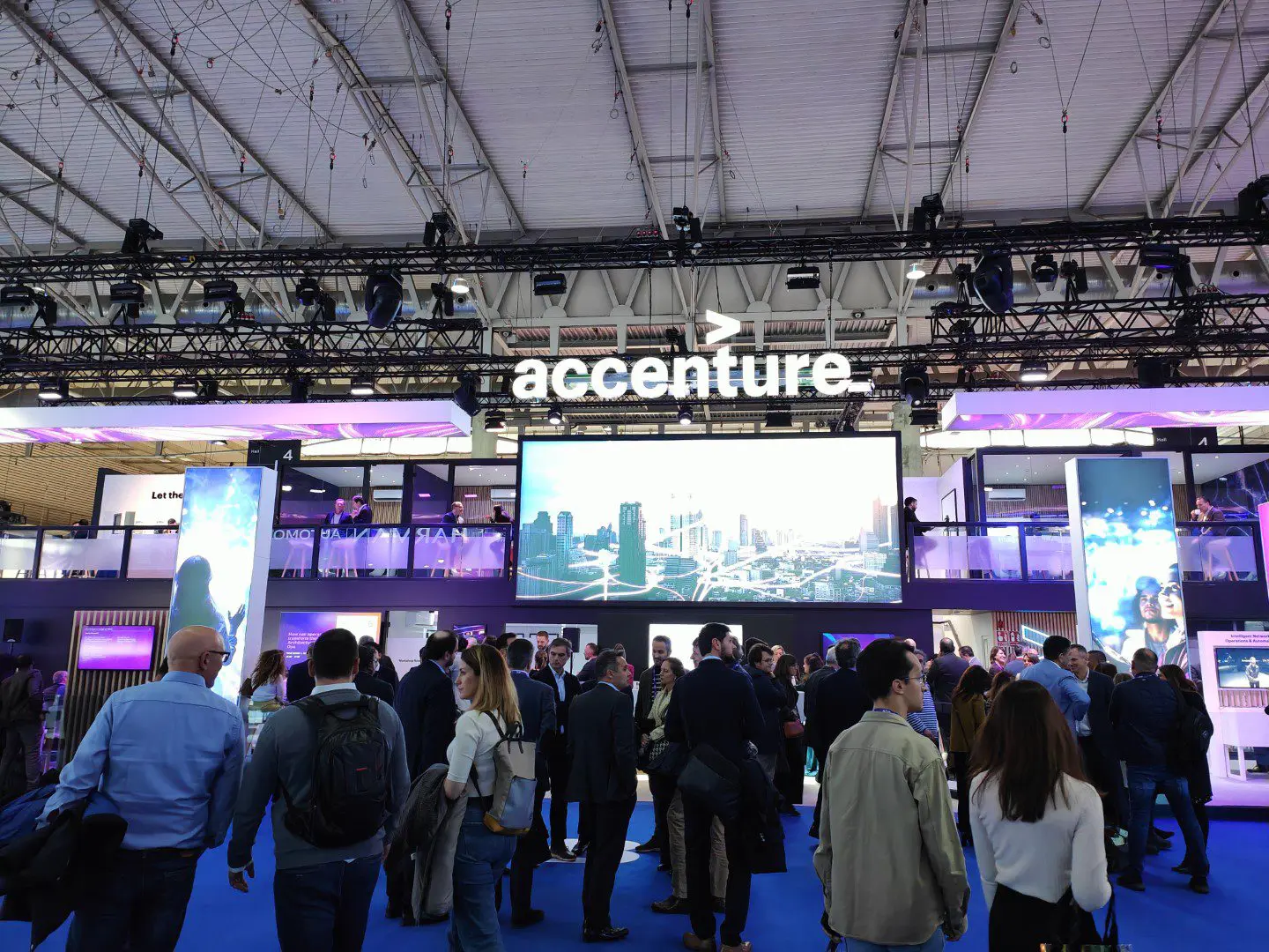 accenture mwc
