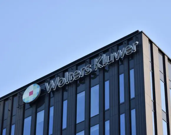 Nederlandse Wolters Kluwer neemt Zoomit en Codabox over van Isabel