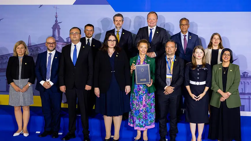 EU, VS en andere landen tekenen verdrag over AI en mensenrechten (maar respecteren ze het?)