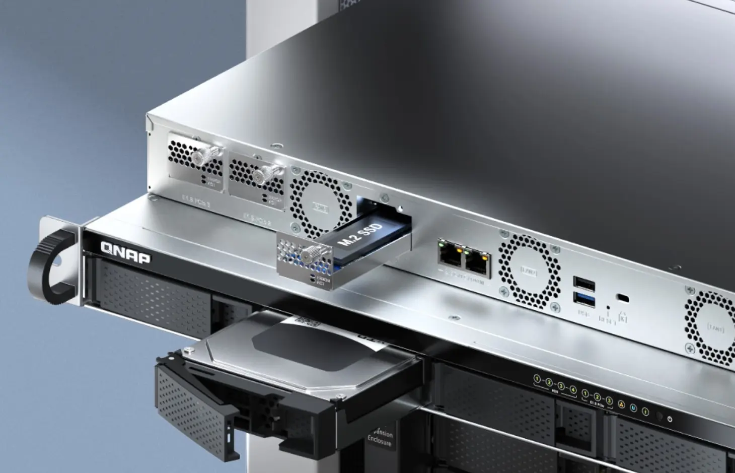 Qnap lanceert compacte TS-h765eU voor ondiepe rekken