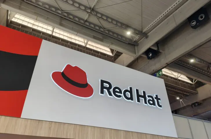 red hat mwc