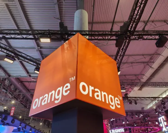 orange @ mwc