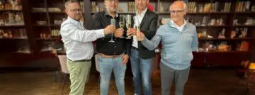 van roey neemt group k over