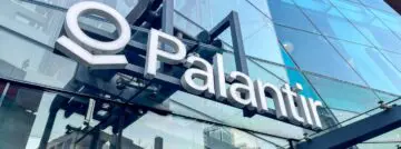 Fujitsu verdiept samenwerking met controversiële ICE- en IDF-partner Palantir