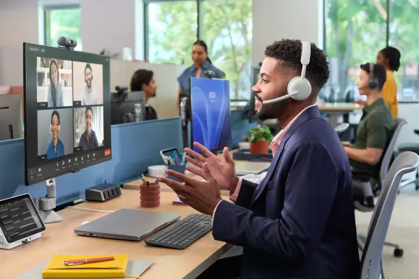 Logitech brengt nieuwe Zone-headsets uit voor lawaaierige kantooromgevingen