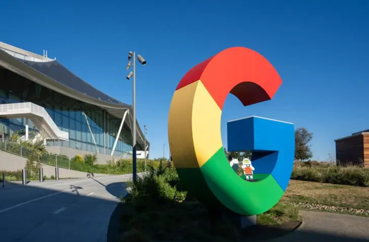 EU onderzoekt Googles gebruik van online content voor AI-praktijken