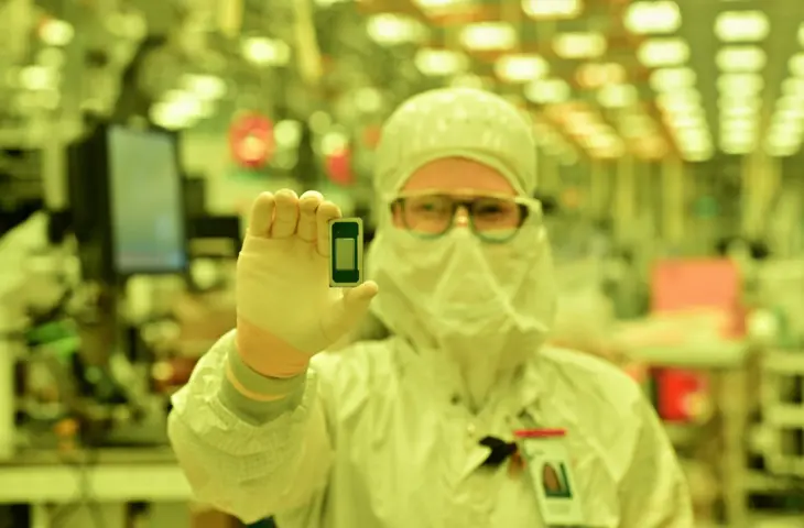 Intel onthult 18A-plannen: fundering voor Core Ultra 3 en Xeon 6+