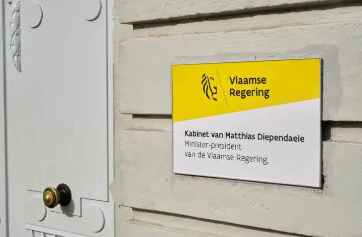 AI bij de Vlaamse overheid als besparing: een realistische piste?