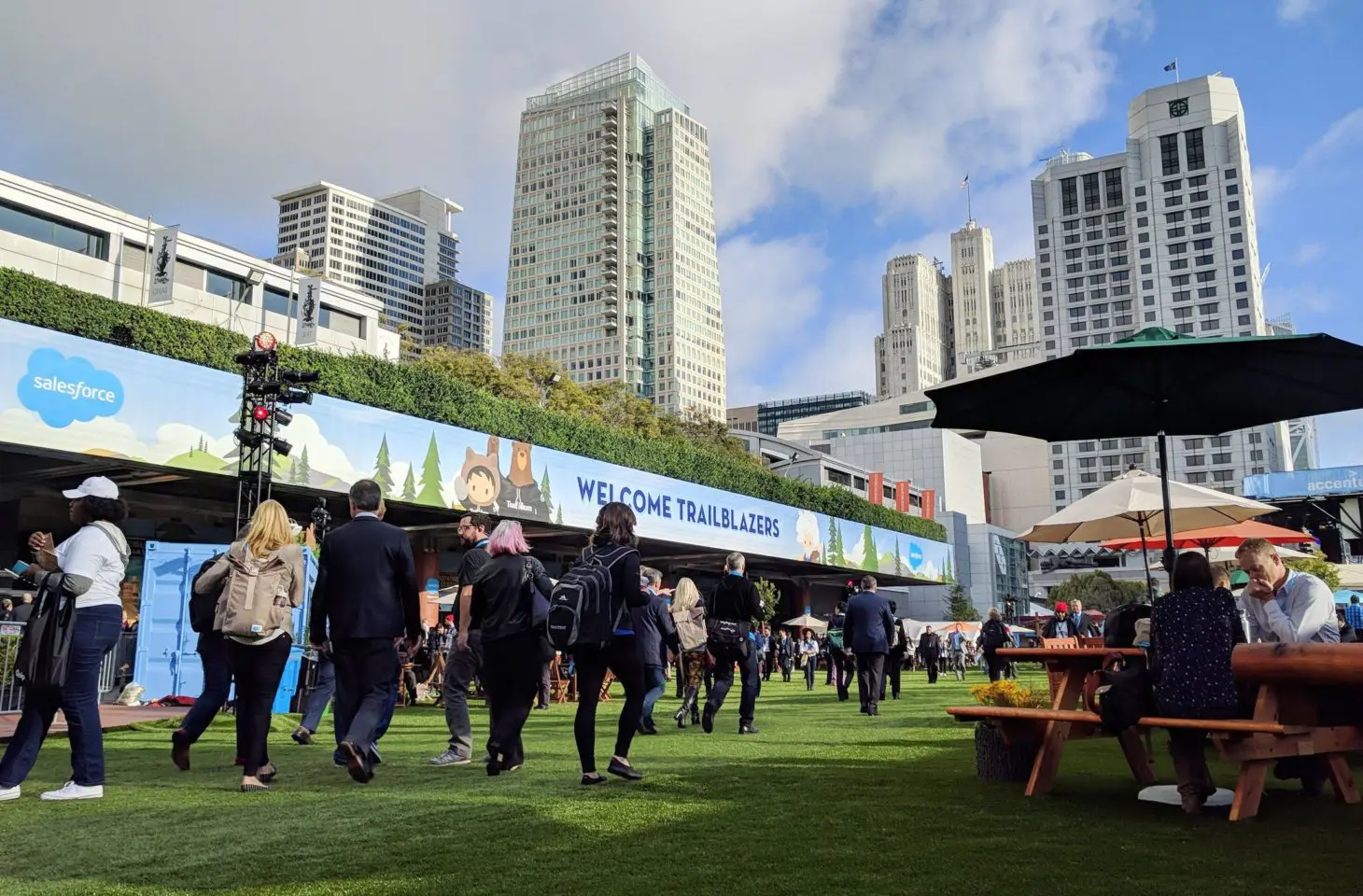 Salesforce gaat zakelijke Netflix lanceren met Salesforce+