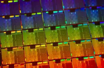 Intel-10th-Gen-Wafer-2
