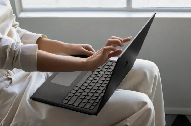 Microsoft Surface Laptop 2