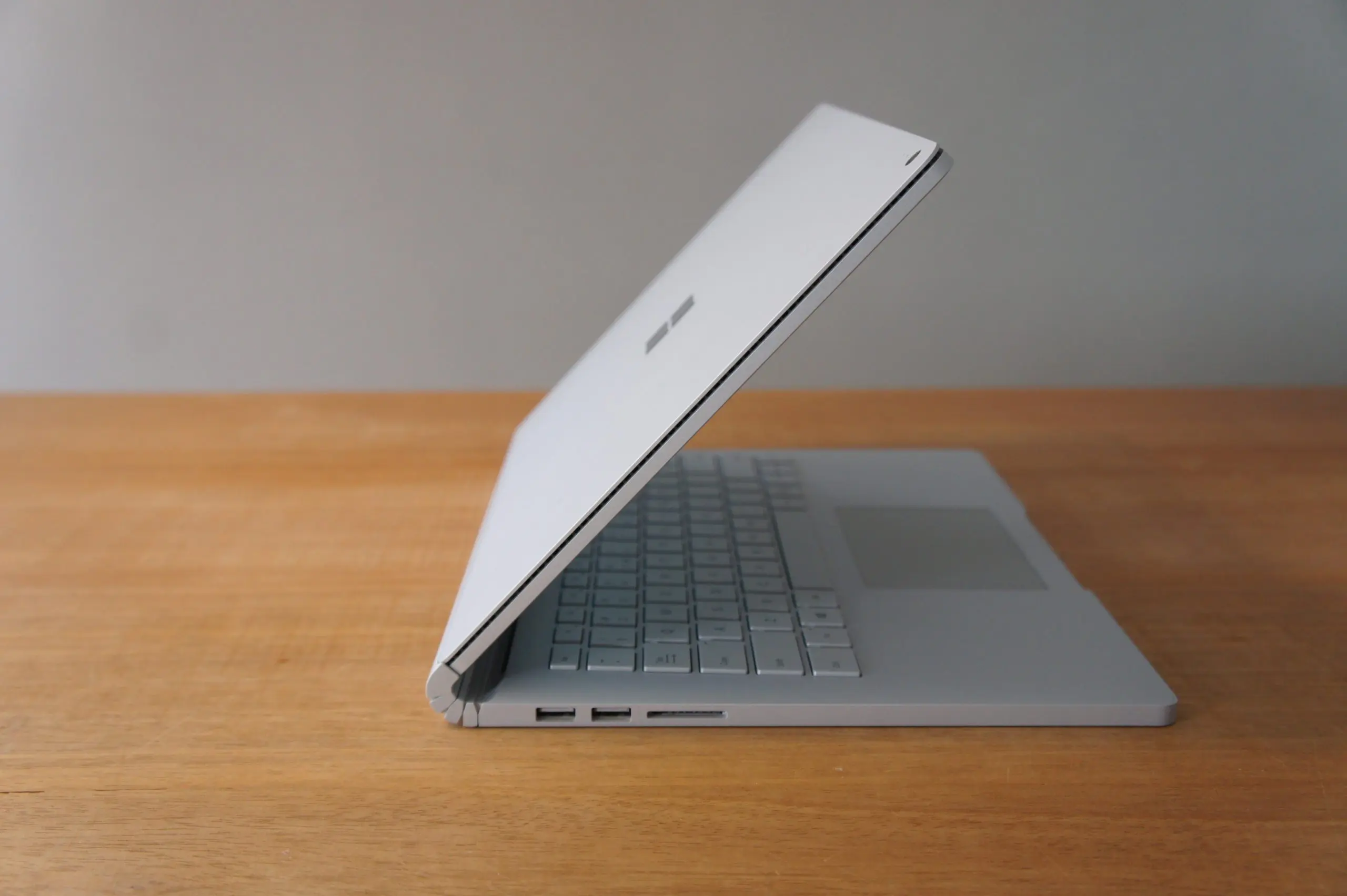 Microsoft Surface Book 2