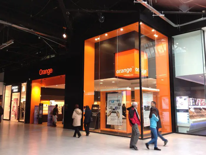 Orange telt 122.000 kabelklanten en ziet mobiele abonnees flink stijgen