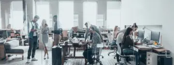 Hoe technologie lawaai in de moderne werkplek beheersbaar maakt