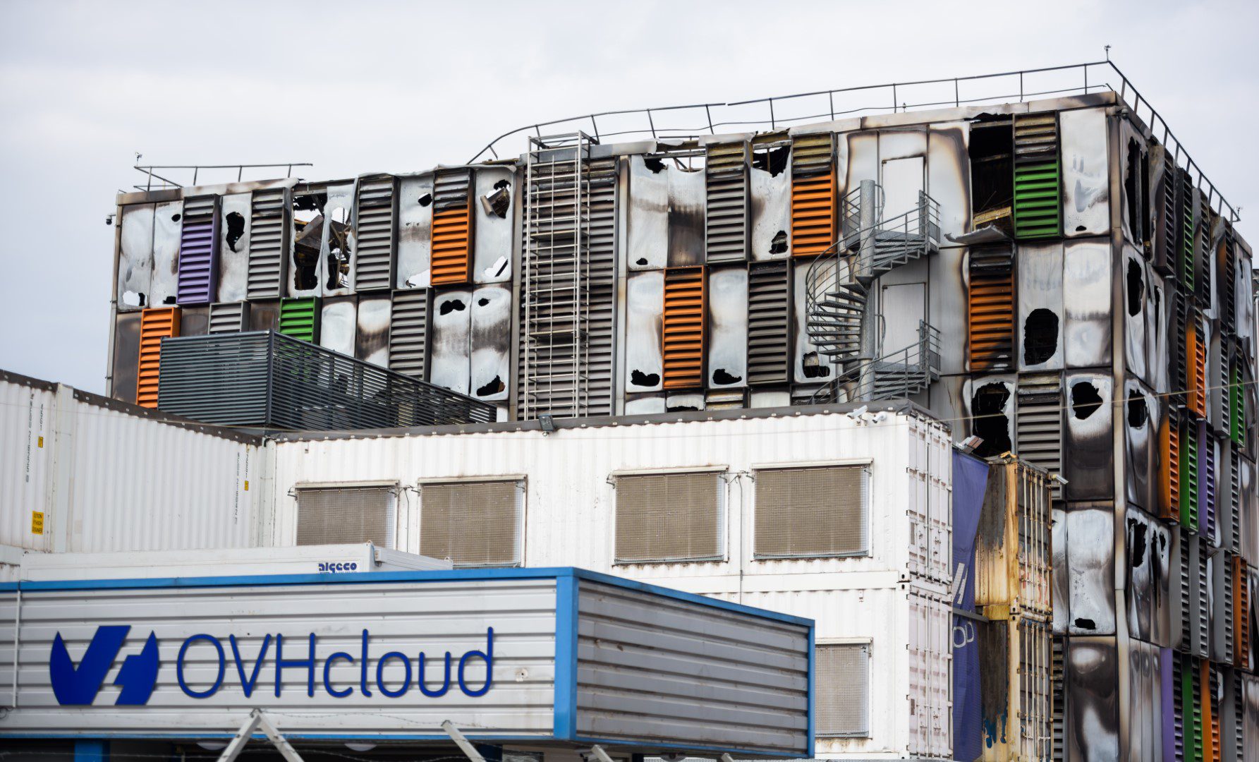 L’incendie du centre de données d’OVH en France a été éteint pour la dernière fois avec un rapport accablant