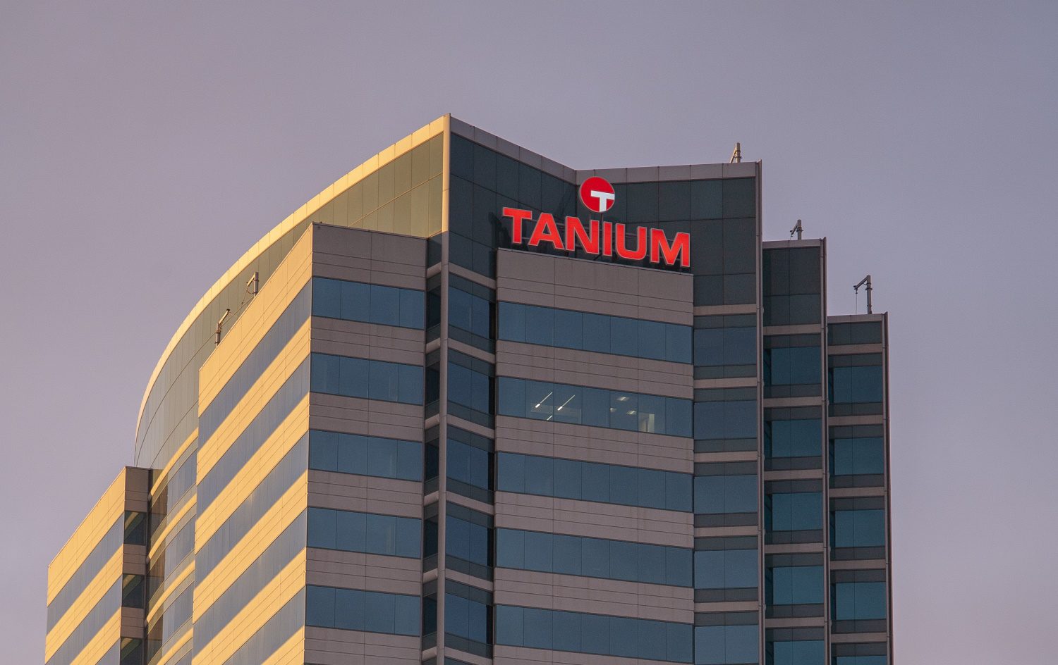 Tanium introduces an AI-driven endpoint management solution