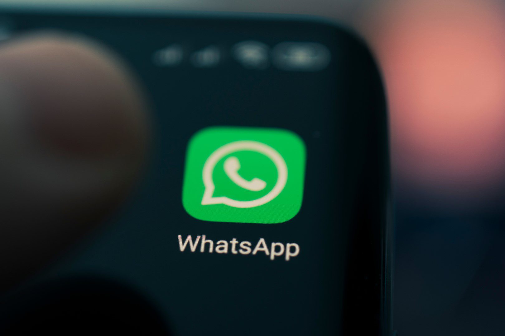 WhatsApp berjalan di Halaman Kuning untuk bisnis