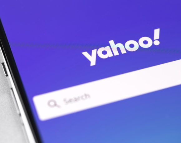 Yahoo aast op Google Chrome en werkt aan eigen browser