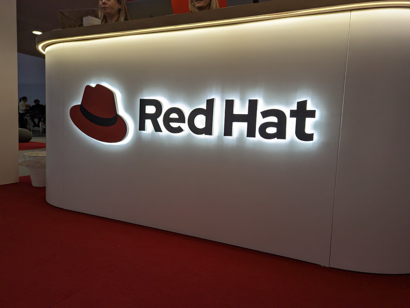 Red Hat launches new versions of OpenShift, OpenShift AI and Device Edge