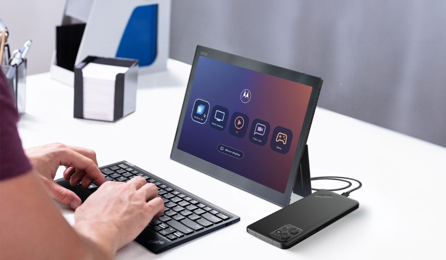 Motorola turns ThinkPhone into a Windows 365 PC