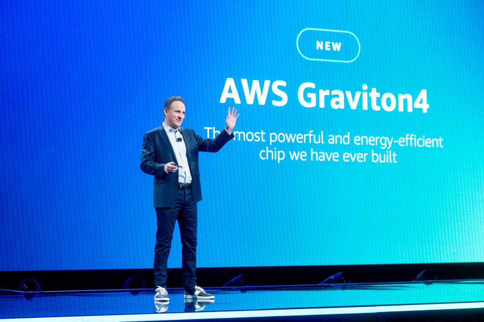 AWS Toont Nieuwe Graviton- En Trainium-chip - ITdaily.