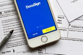 DocuSign wil zichzelf verkopen, aandelen schieten omhoog