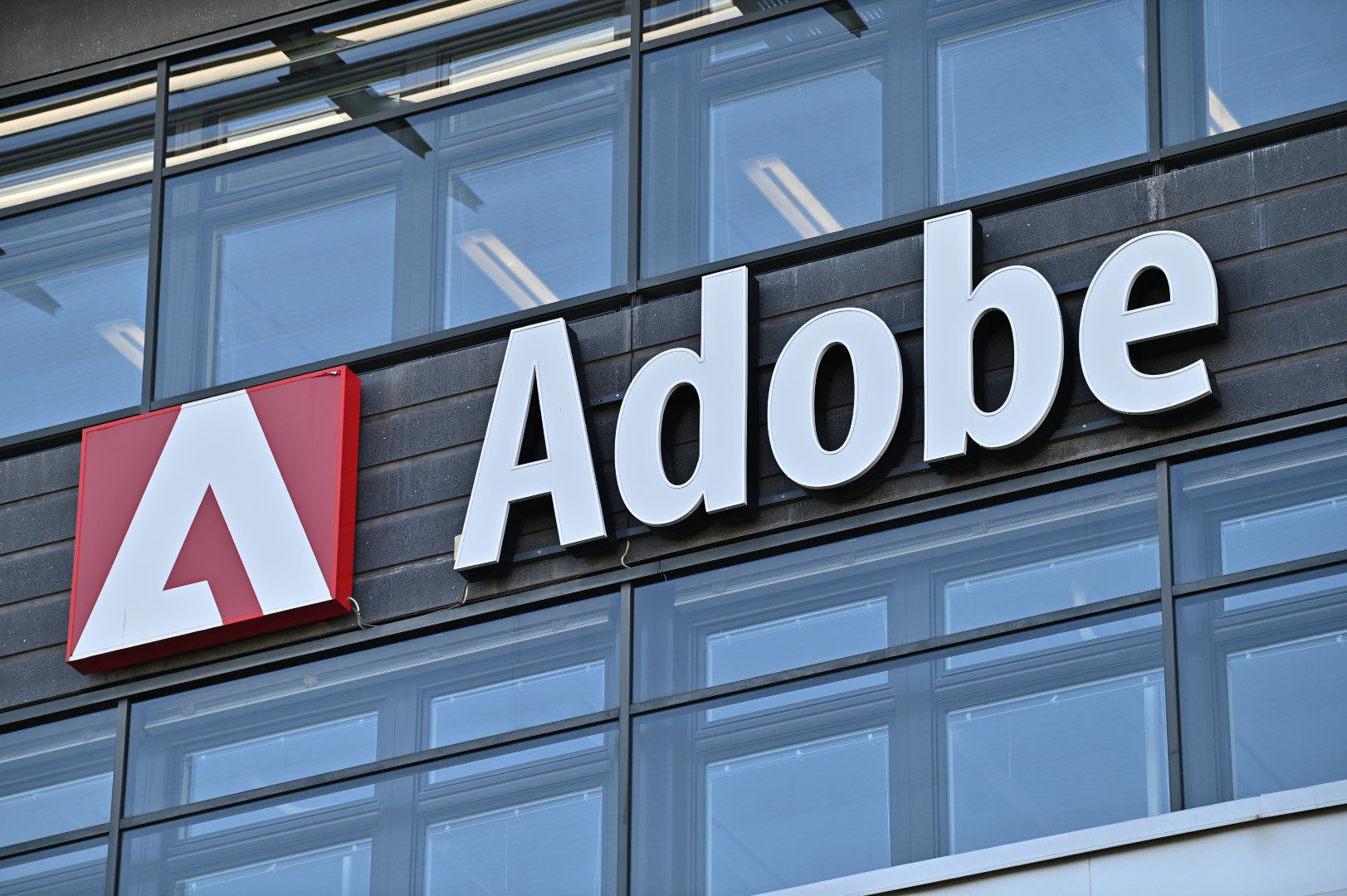 Adobe Spectrum 2 offre: un sistema di progettazione completo e accessibile