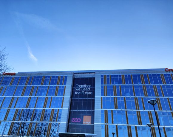 orange hoofdkantoor evere
