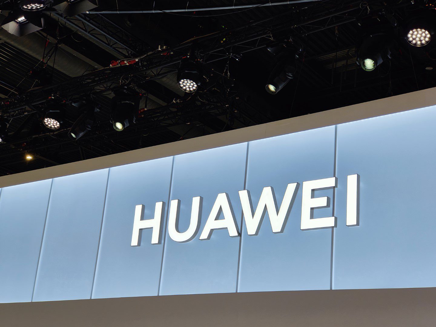 Huawei does not rule out a return to the European smartphone market: does it have a chance of success?