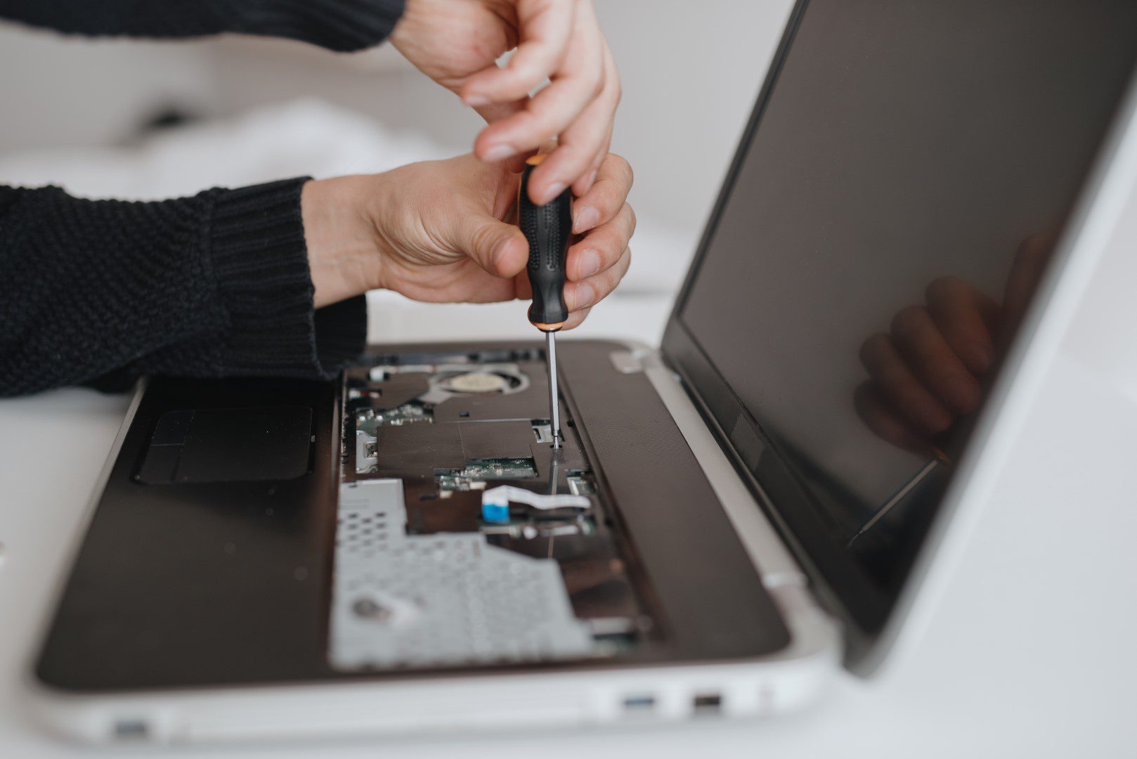 According to repair law, the seller is liable for up to one year after the repair