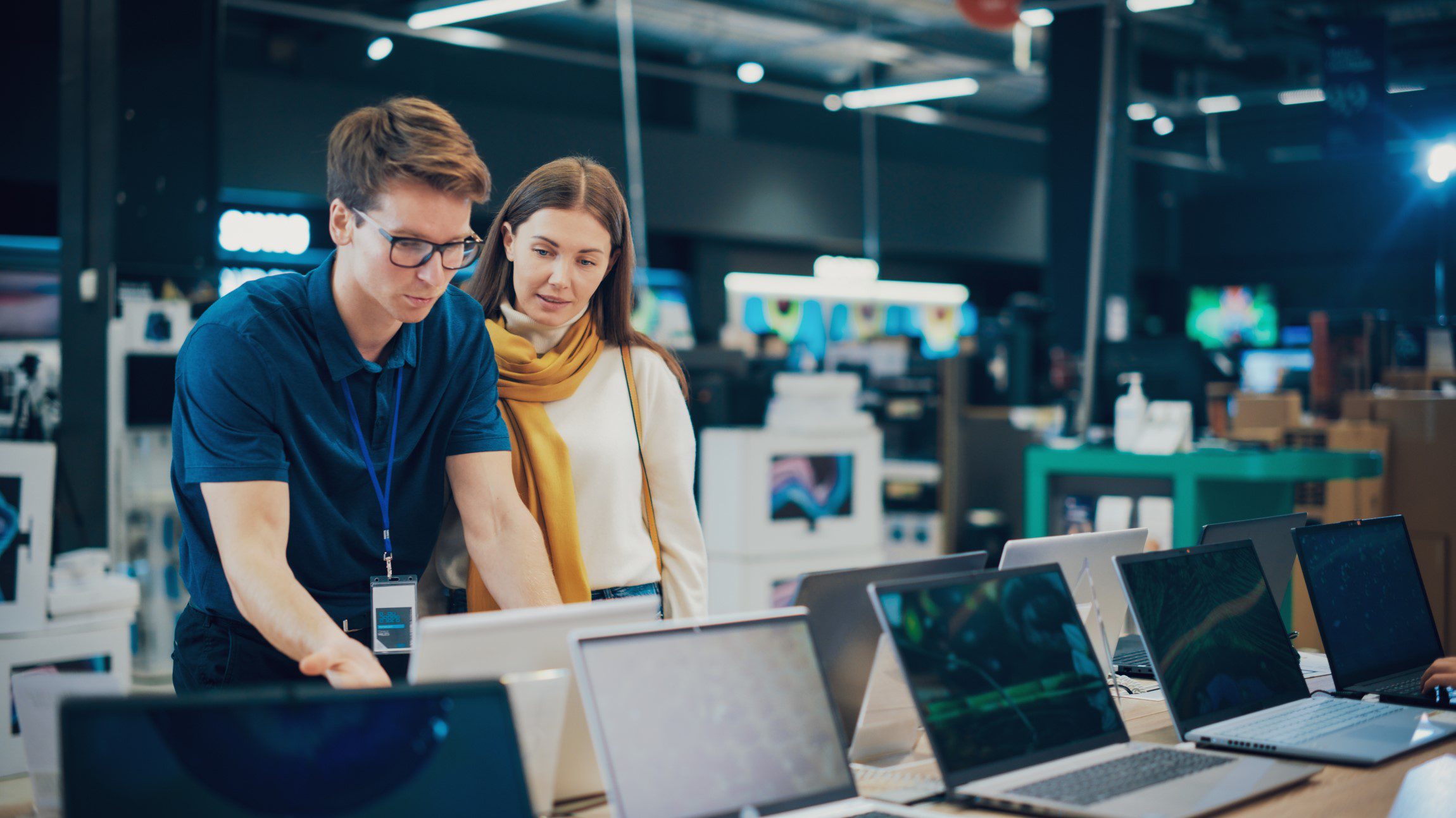 AI boost drives PC sales to pre-pandemic levels