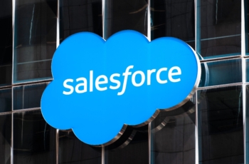 Salesforce stopt met aannemen van ingenieurs na AI-productiviteitsboost